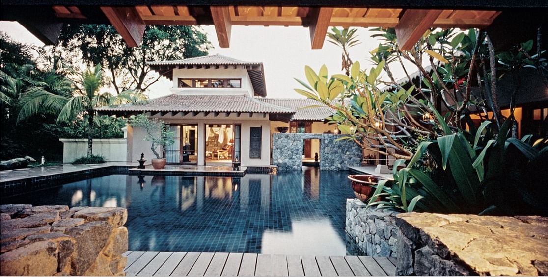 Four pavilions are set around a water court in Eu House I, which combines different styles such as Chinese, Balinese, Thai and Malay in its interior.