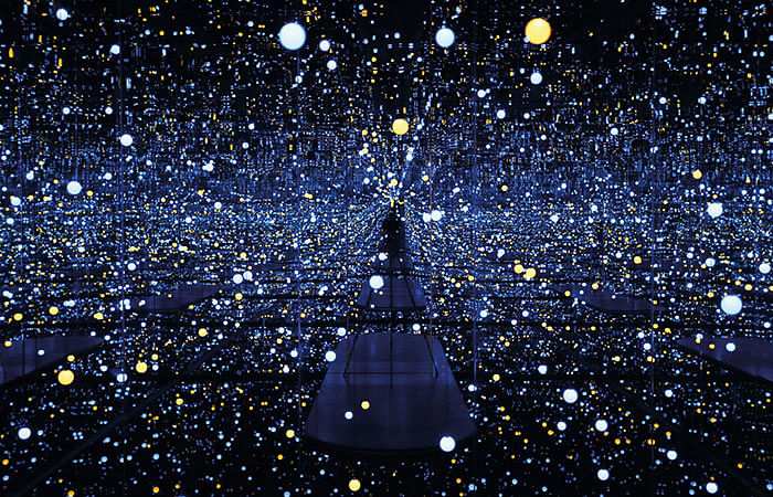 Infinity Mirrored Room －Gleaming Lights of the Souls (2008) by Yayoi Kusama