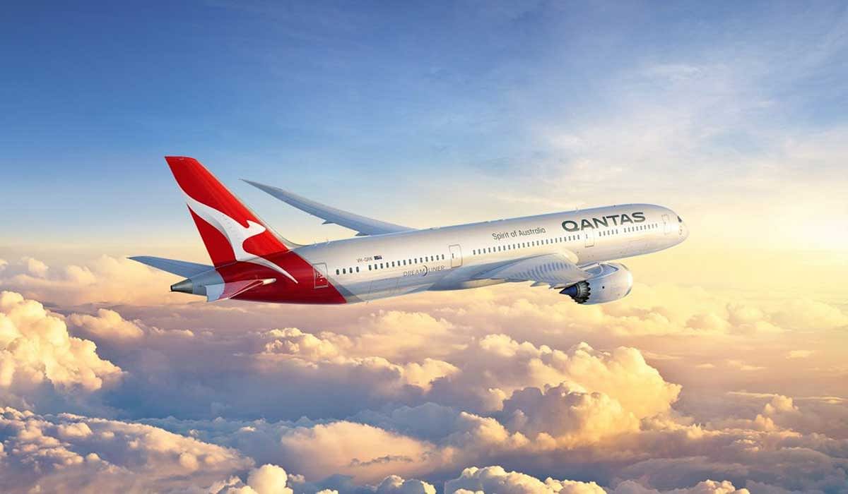 Qantas airlines plane