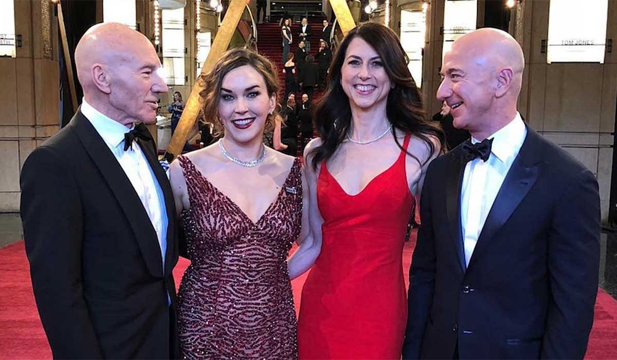 Billionaire Jeff Bezos To Give MacKenzie S$48 Billion In Divorce ...