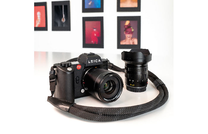 Leica camera SL2