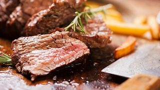 Grilled-medium-rare-beef-steak