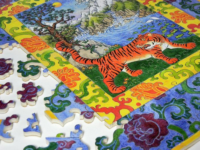 Dragons on the Sea, a traditional puzzle - Stave Puzzles