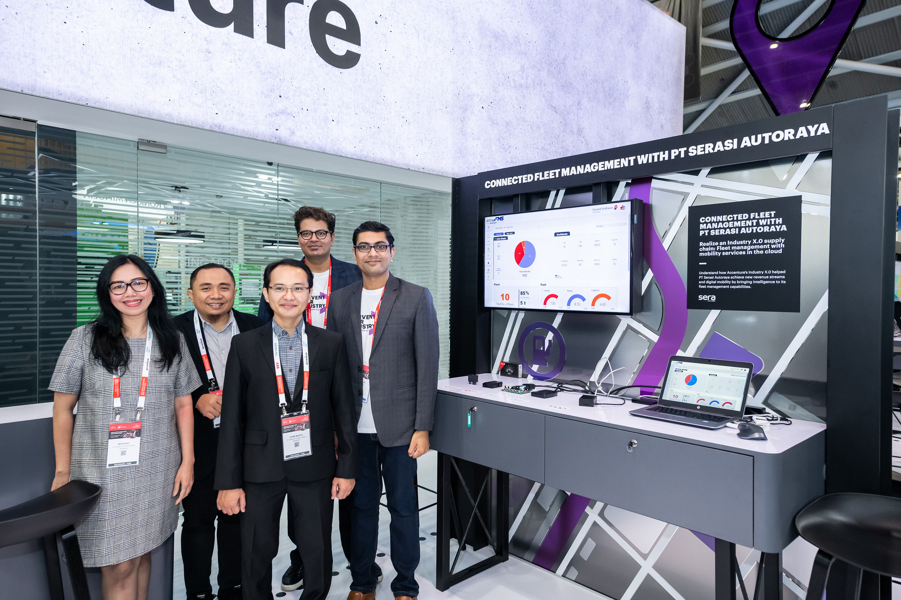 Accenture and PT Serasi Autoraya (SERA) at Industrial Transformation ASIA-PACIFIC 2019.