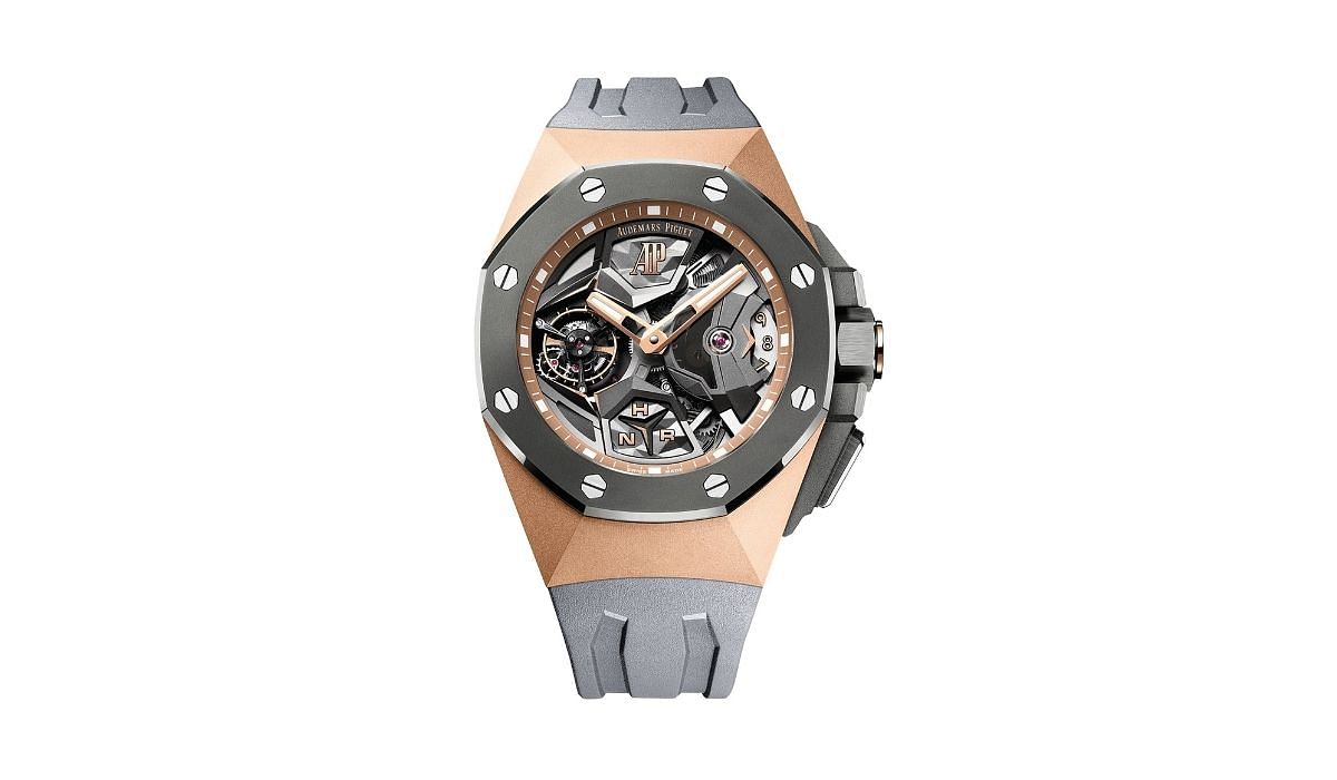 In a Minute the Audemars Piguet Royal Oak Concept Flying