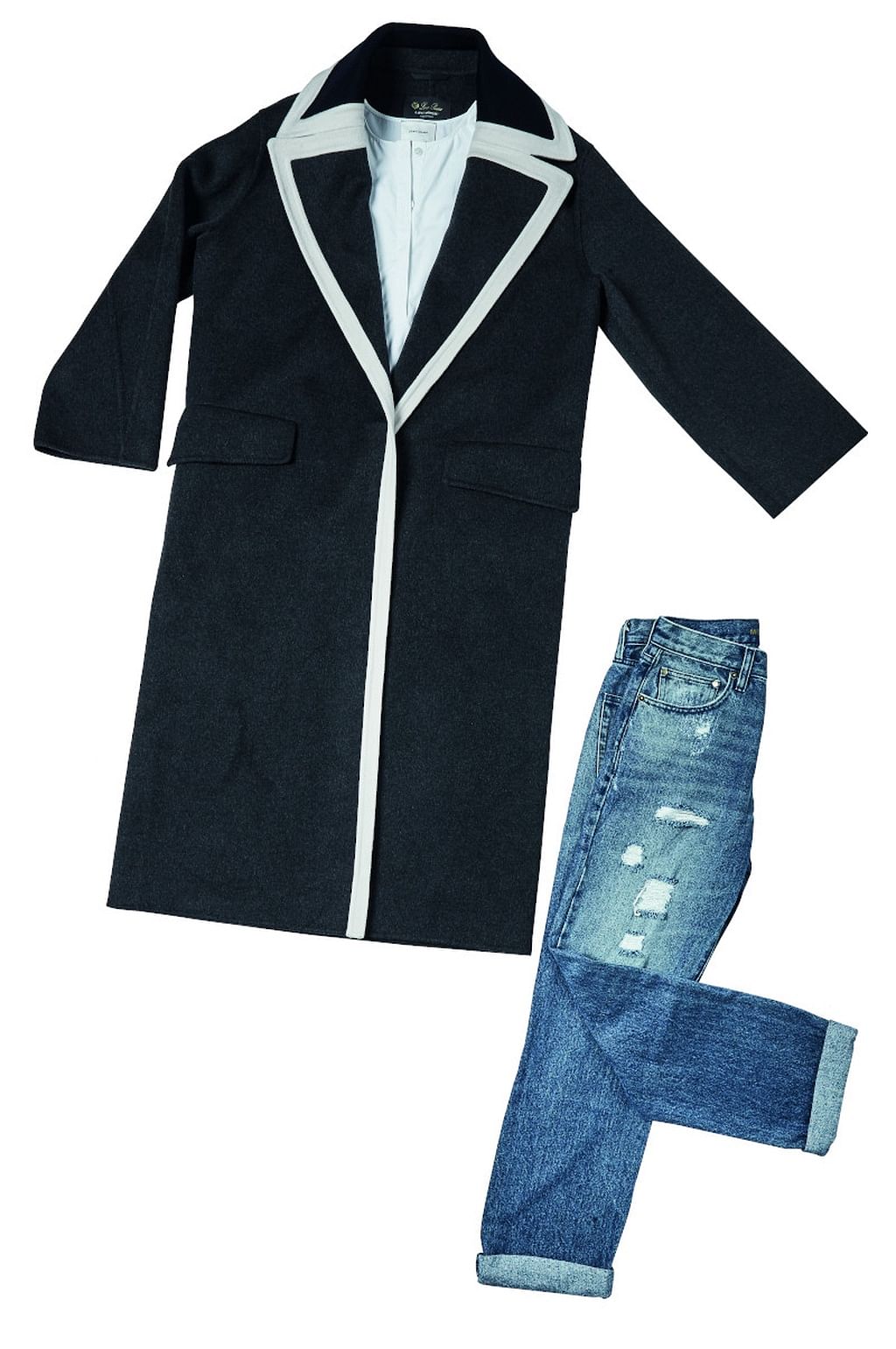 Poplin cotton top, from Longchamp. Cashmere wool coat, from Loro piana. Denim jeans, from Michael Kors.