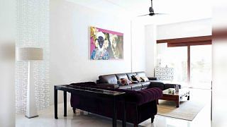 House Tour: Elegant Sixth Avenue 3.5-storey detached house for an art gallery owner