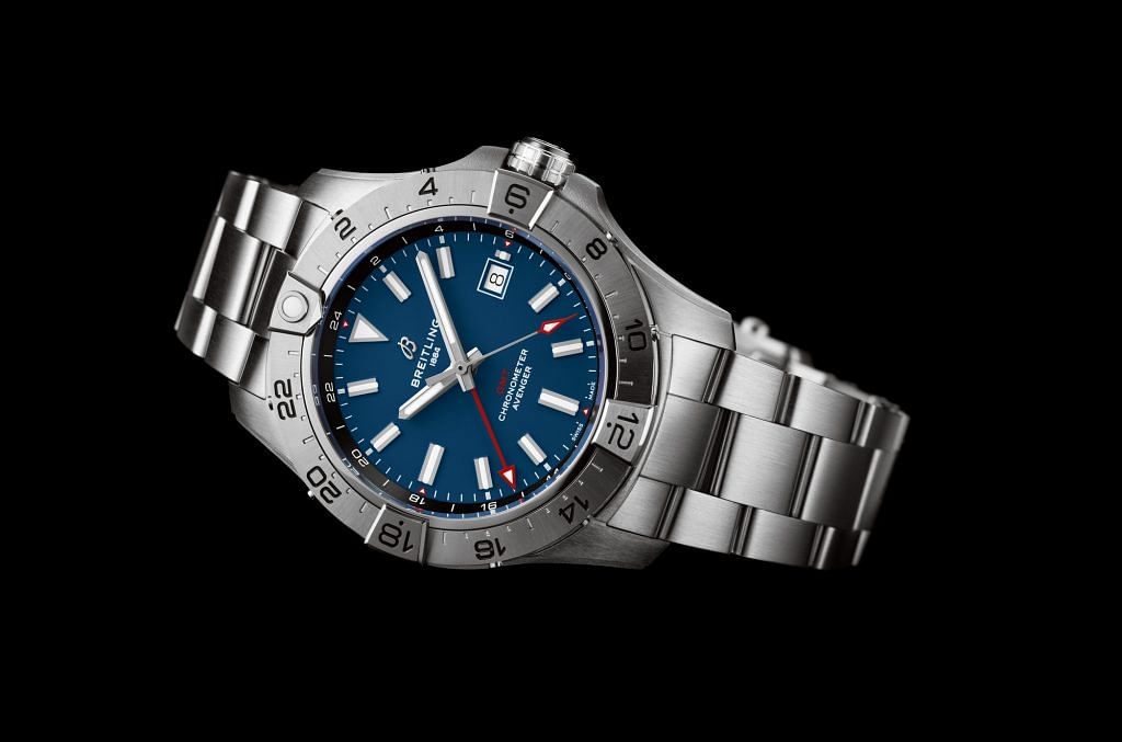 Breitling Avenger Automatic GMT 44 watch in steel